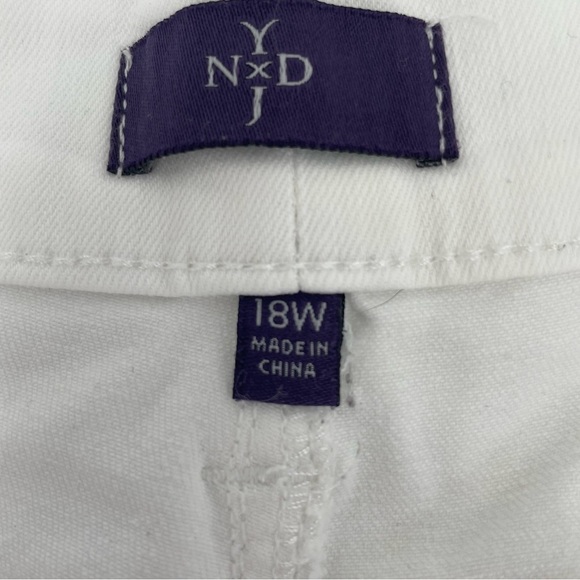 Not Your Daughter's Jeans | Cropped White Jeans with Jeweled Detail – Size 18W - Picture 7 of 10